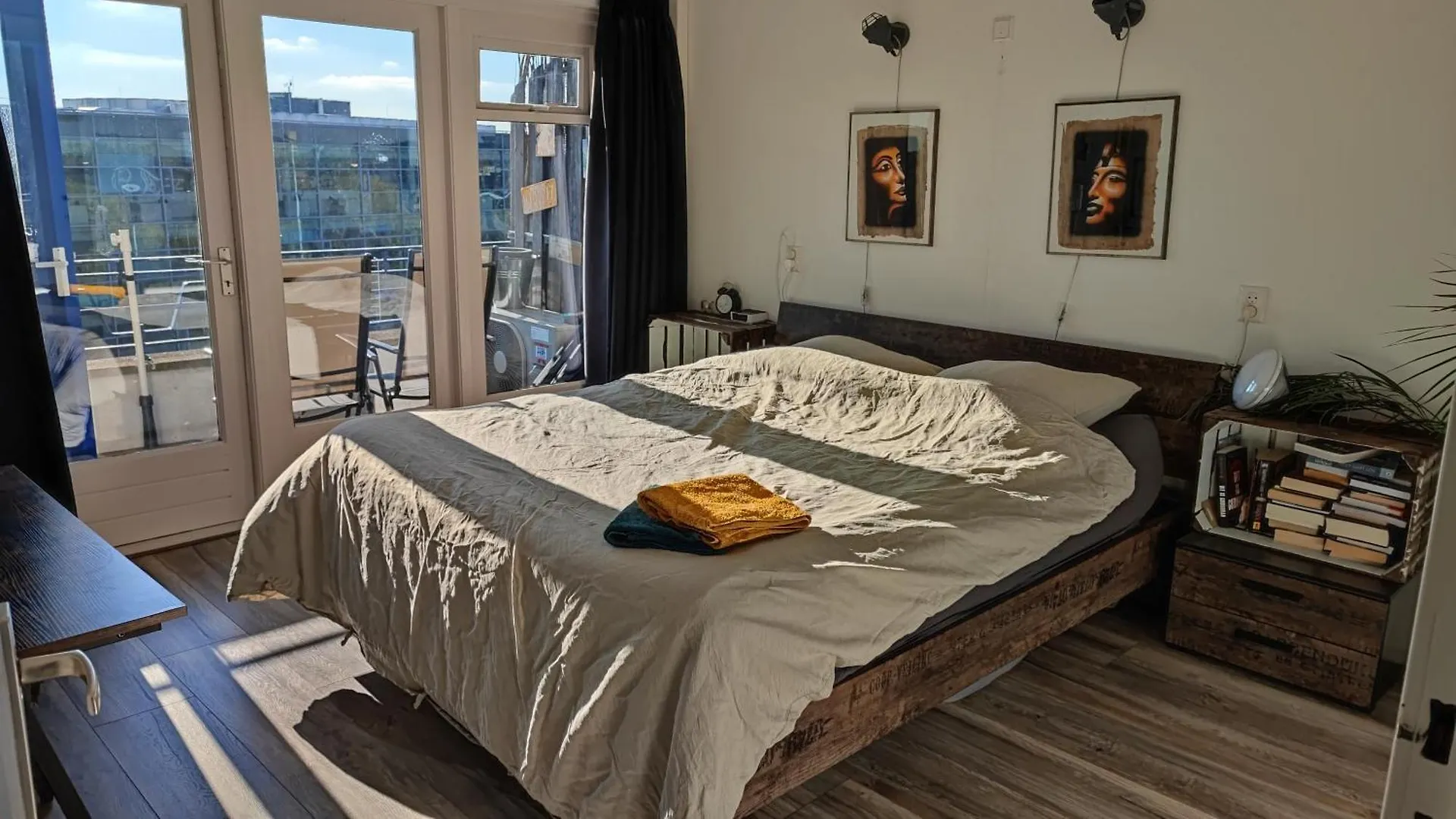 Luxe Appartement Met Groot Bed Bij Het Centrum Utrecht Apartmán
