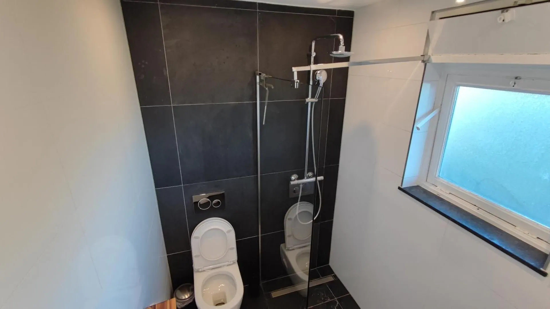 Luxe Appartement Met Groot Bed Bij Het Centrum Utrecht